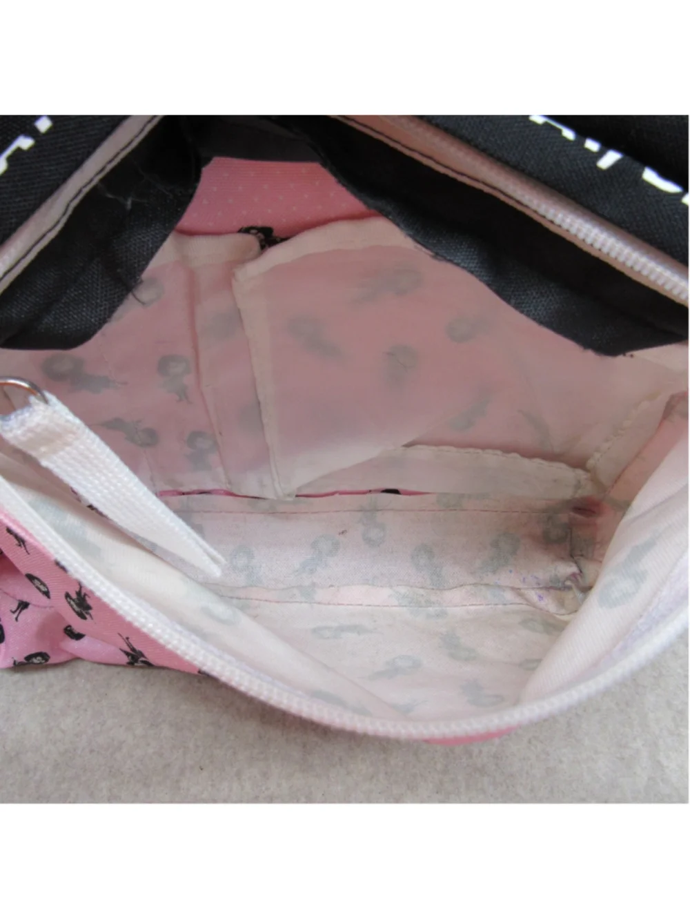 JanSport x Disney Pixar Incredibles Edna Mode Backpack Pink Runway Darling RARE